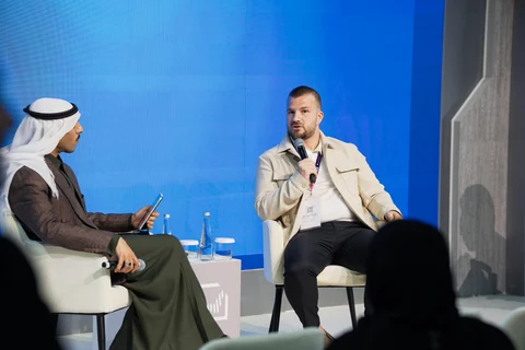 Stage conversation blue background