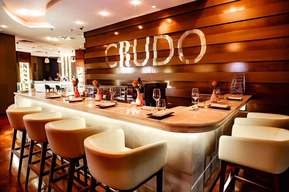 Warm restaurant bar curved chairs